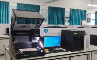 万象科技 福建万象三维科技取得一种三维扫描用快速贴点装置专利，能根据材料的高度对其进行一次性贴点