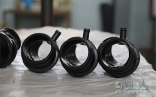 驼风科技 驼风科技取得一种橡胶制品清洗装置专利，能有效提高工作效率