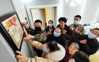 连连家科技 新华时评：把喜报送到家 让尊崇暖军心